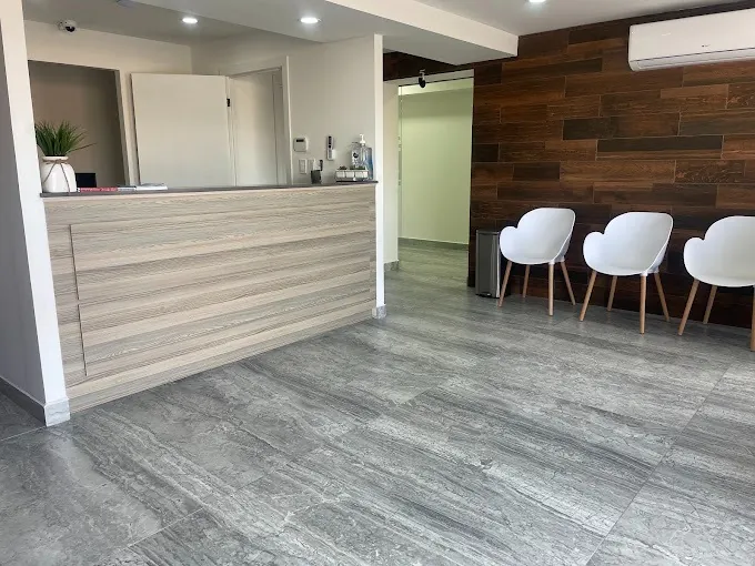 Recepción y sala de espera de MegaMedica